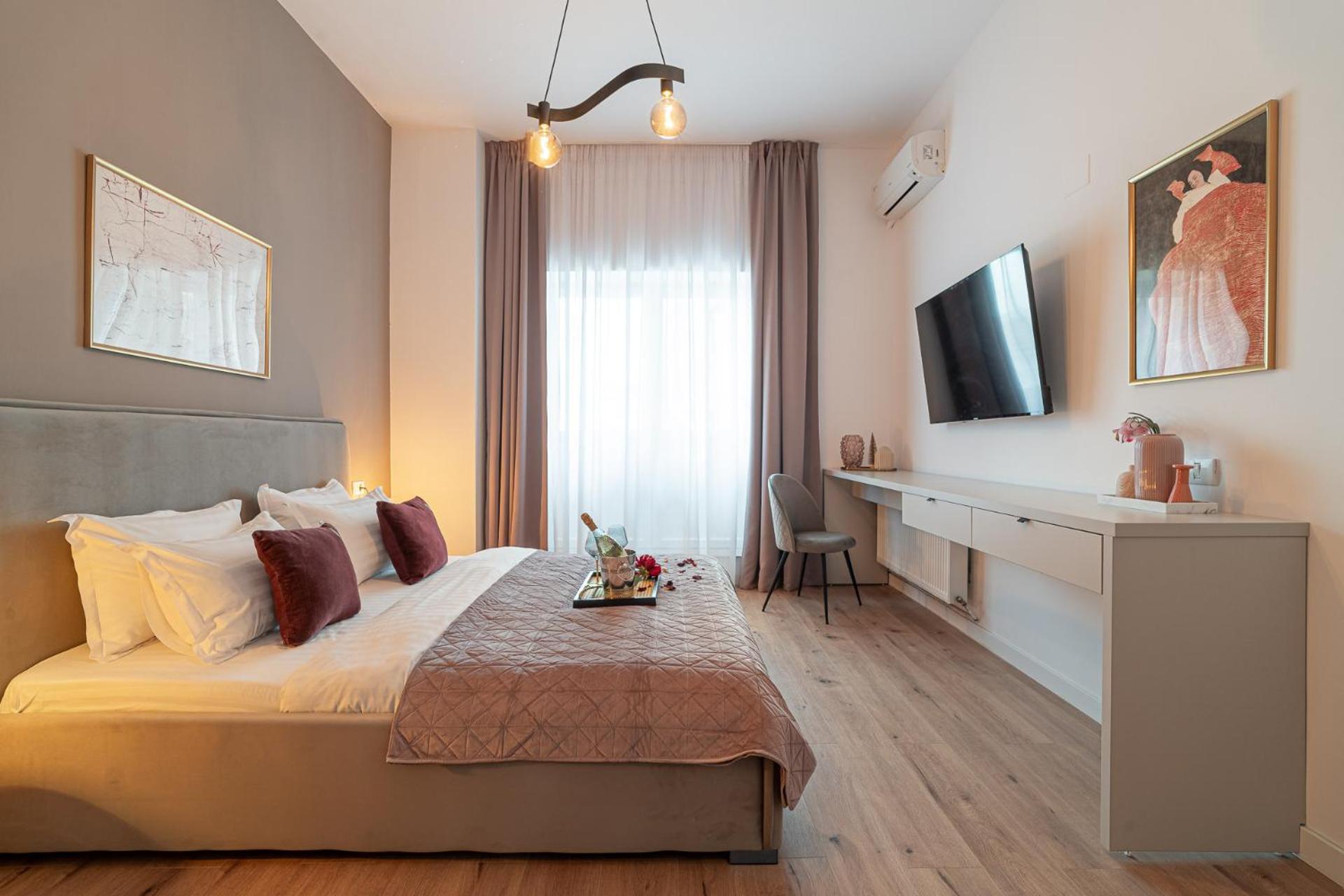 Loggia & Luxe 5Br Penthouse In Universitatii Area Bucureşti Ngoại thất bức ảnh