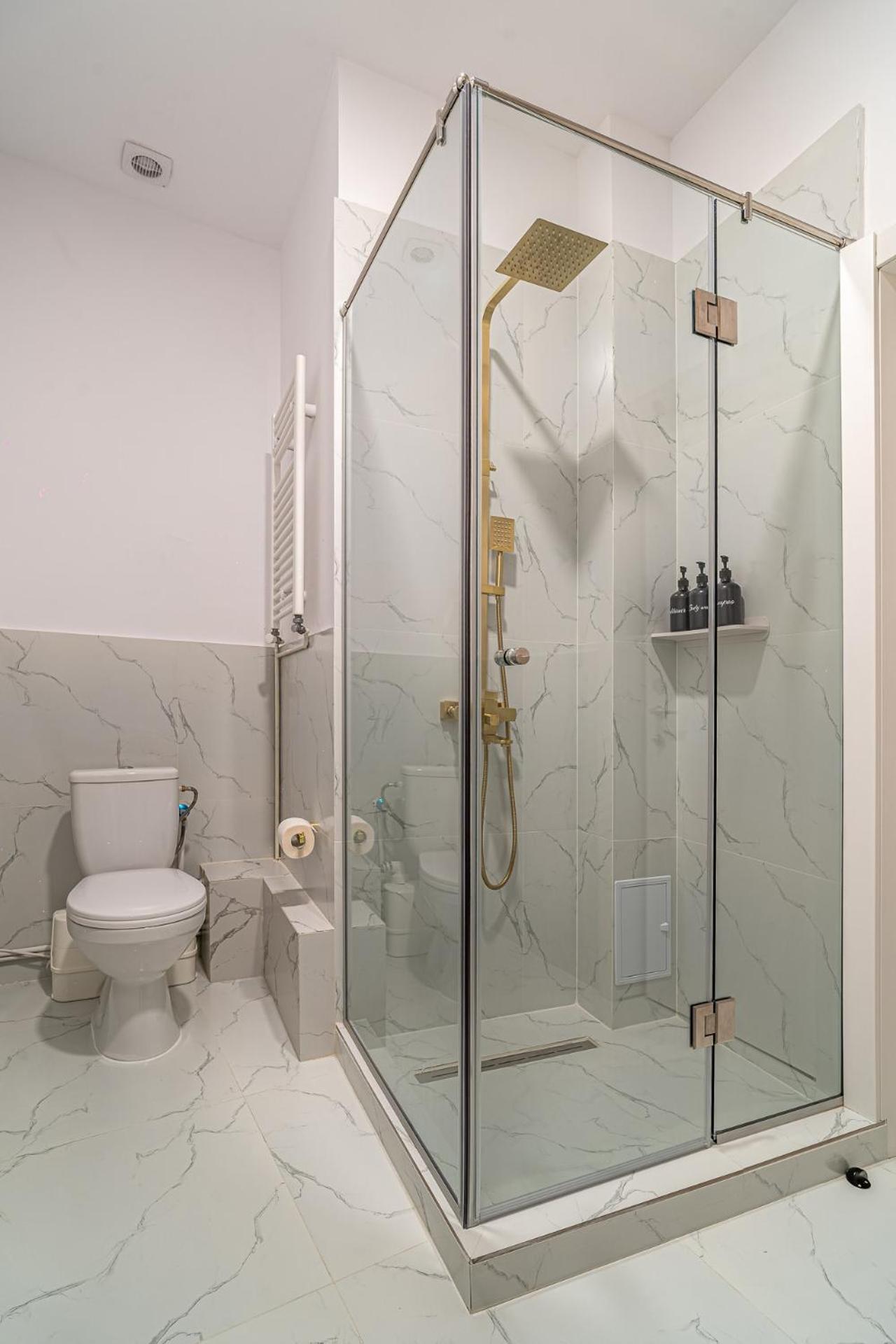 Loggia & Luxe 5Br Penthouse In Universitatii Area Bucureşti Ngoại thất bức ảnh