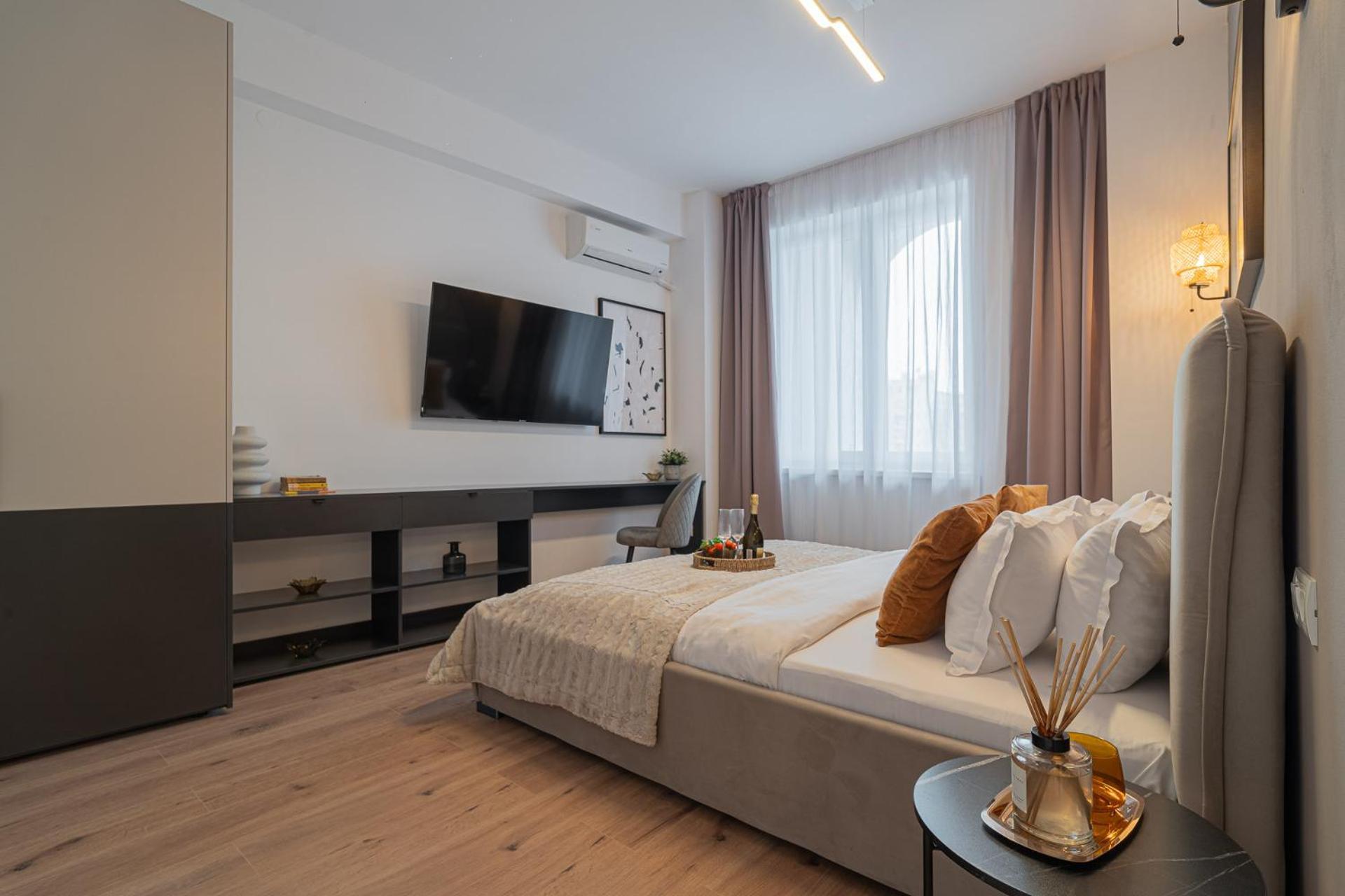 Loggia & Luxe 5Br Penthouse In Universitatii Area Bucureşti Ngoại thất bức ảnh