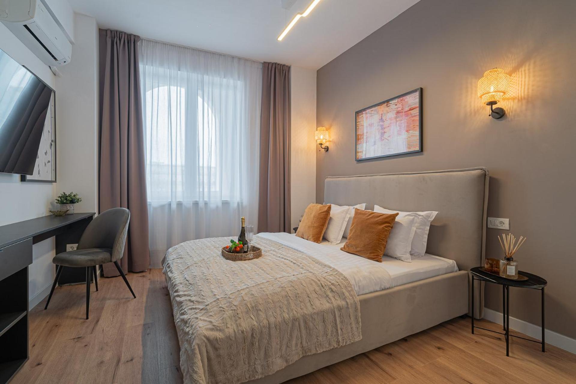 Loggia & Luxe 5Br Penthouse In Universitatii Area Bucureşti Ngoại thất bức ảnh